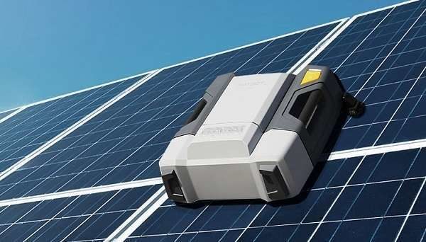 robot-panneaux-solaires-photovoltaïques